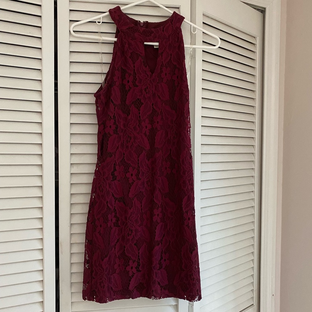 Lacy, Flower Detail, Speechless dress Size Small.